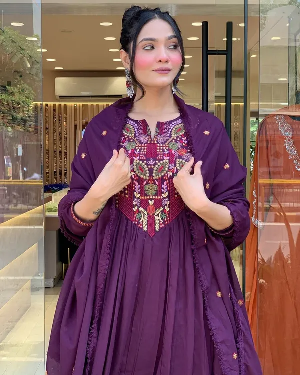 NEWLY__LAUNCHED_DESIGN_IN_WINE_COLOUR_VISCOSE_CHANDERI_EMBROIDERED_KURTA_SET_WITH_CHANDERI_DUPATTA_FOR_WOMEN