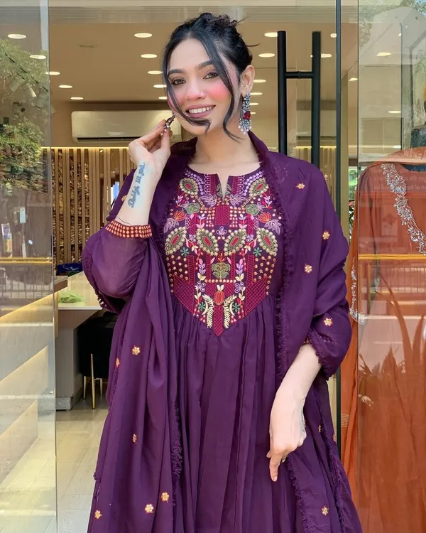 NEWLY__LAUNCHED_DESIGN_IN_WINE_COLOUR_VISCOSE_CHANDERI_EMBROIDERED_KURTA_SET_WITH_CHANDERI_DUPATTA_FOR_WOMEN