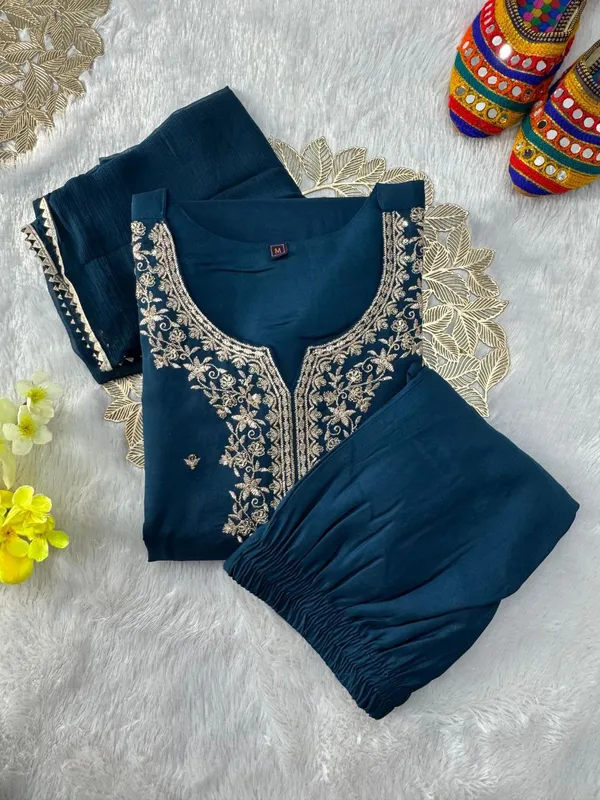 Navy_Blue_Embroidered_Kurta_Set_With_Golden_Zari_Work_For_Women
