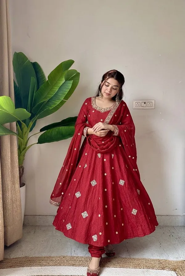 PRESENTING_CRUNCHY_SILK_EMBROIDERED_SQUENCE_WORK_WITH_FULLY_FLAIR_FOR_WOMEN