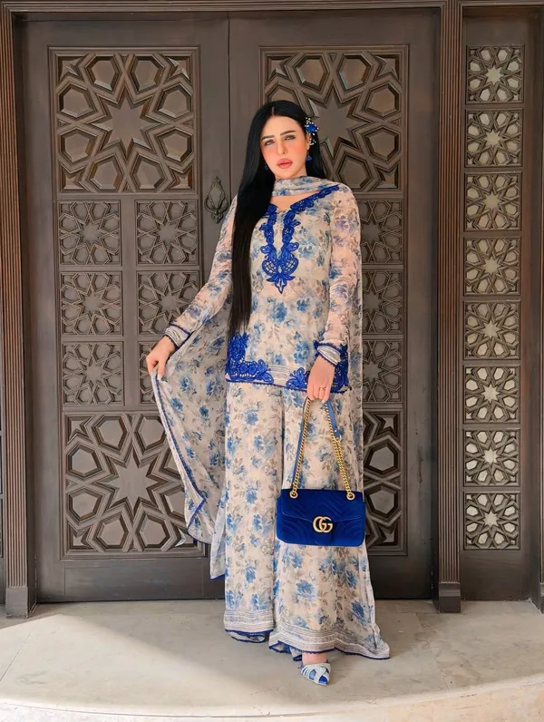 PRESENTING_NEW_DESIGNER_COLLECTION_IN_FAUX_HEAVY_GEORGETTE_EMBROIDERED_WORK_WITH_DIGITAL_PRINT_FOR_WOMEN