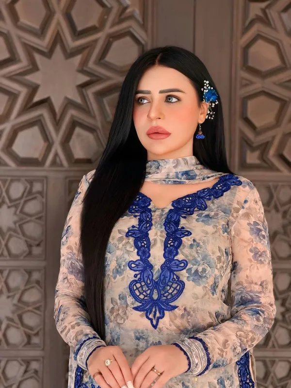 PRESENTING_NEW_DESIGNER_COLLECTION_IN_FAUX_HEAVY_GEORGETTE_EMBROIDERED_WORK_WITH_DIGITAL_PRINT_FOR_WOMEN