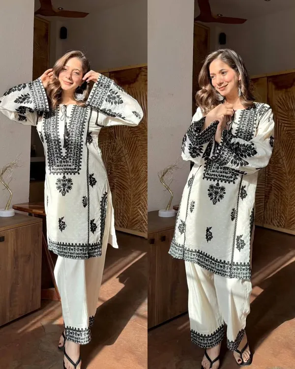 PRESENTING_NEW_DESIGNER_COLLECTION_IN_WHITE_RAYON_BUTTI_SILK_WITH_EMBROIDERED_CHAIN_STITCH_WORK_FOR_WOMEN