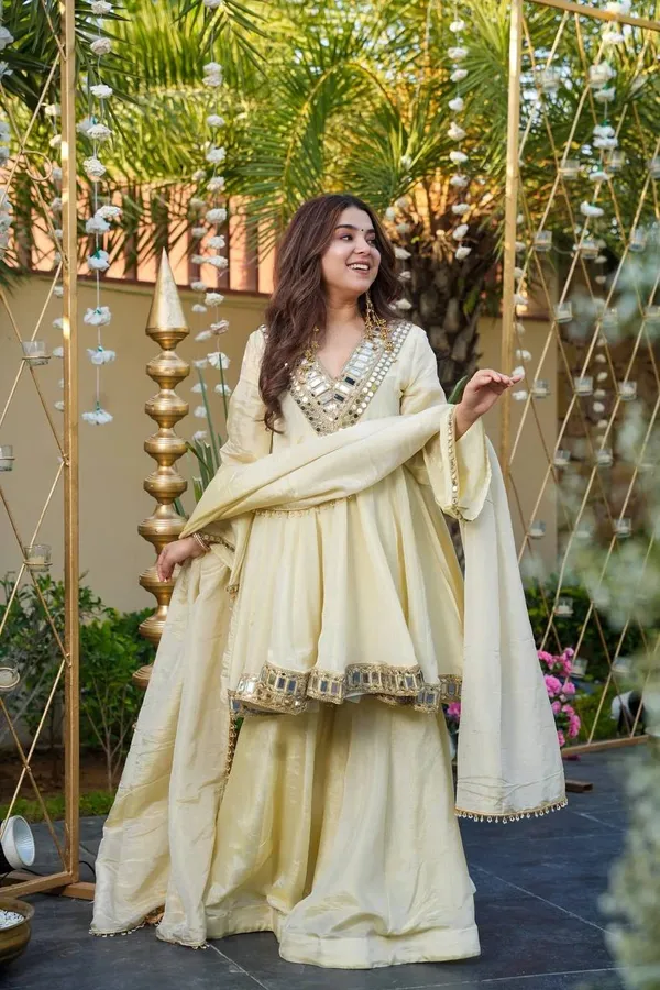 PRESENTING_NEW_DESIGN_IN_COSMOS_SILK_FABRIC_WITH_REAL_MIRROR_LACE_FOR_WOMEN