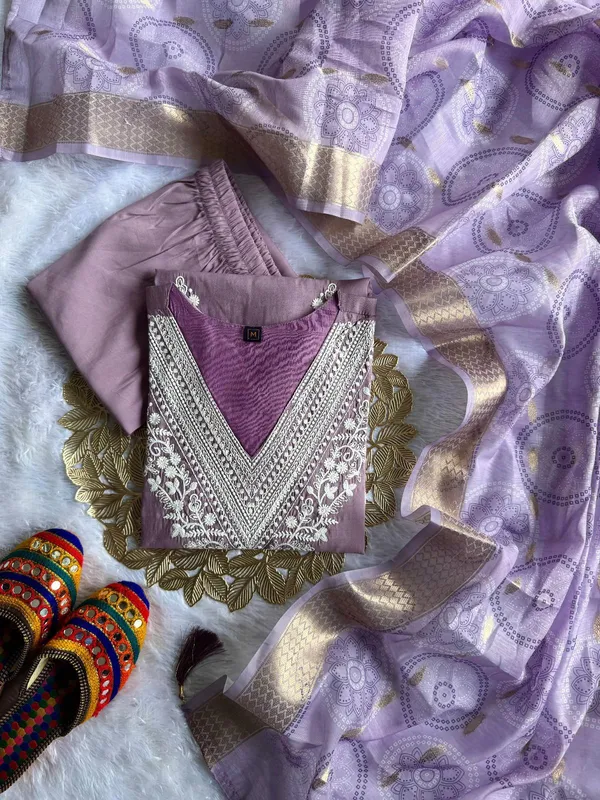 Purple_Embroidered_Pakistani_Suit_Set_With_Printed_Dupatta_For_Women