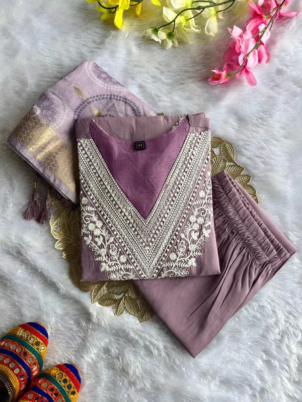 Purple_Embroidered_Pakistani_Suit_Set_With_Printed_Dupatta_For_Women