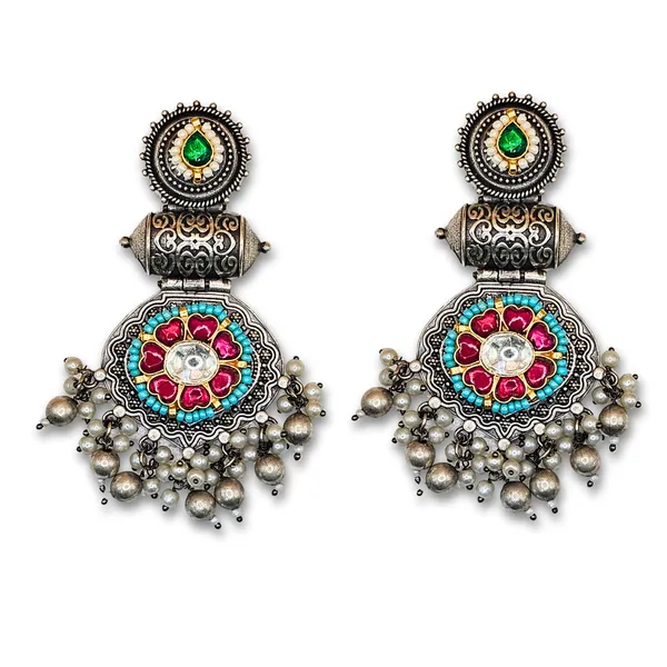 Silver_Alloy_With_Kundan__And__Pachi_Stones_Premium_Earrings_For_Women