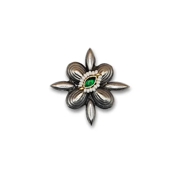 Silver_Alloy_With_Kundan_Stones_Premium_Earrings_For_Women