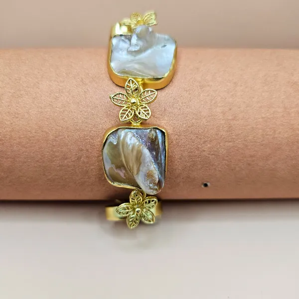 Gold_Alloy_With_Oxidised_Silver_Plating_Premium_Bracelet_For_Women