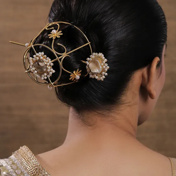 Gold_Alloy_Premium_Hair_Bun_Cage_For_Women