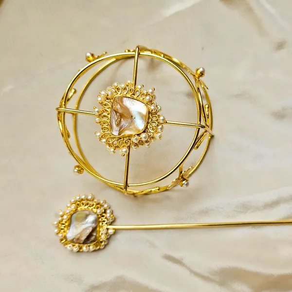Gold_Alloy_Premium_Hair_Bun_Cage_For_Women