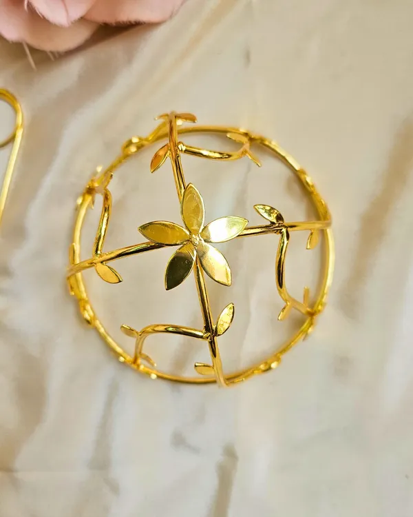 Gold_Alloy_With_Artificial_Pearls_Premium_Hair_Bun_Cage_For_Women