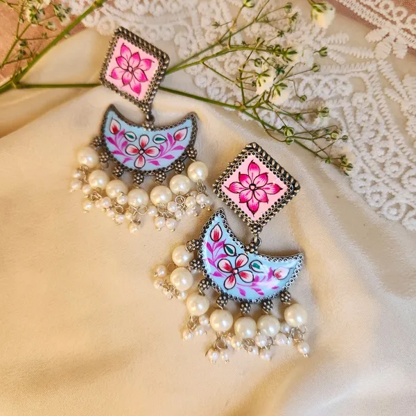 Red_And_White_Silver_Plated_Alloy_Premium_Ch_And_Bali_Earrings_For_Women