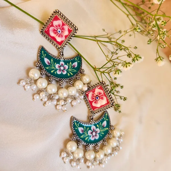 Red_And_White_Silver_Plated_Alloy_Premium_Ch_And_Bali_Earrings_For_Women