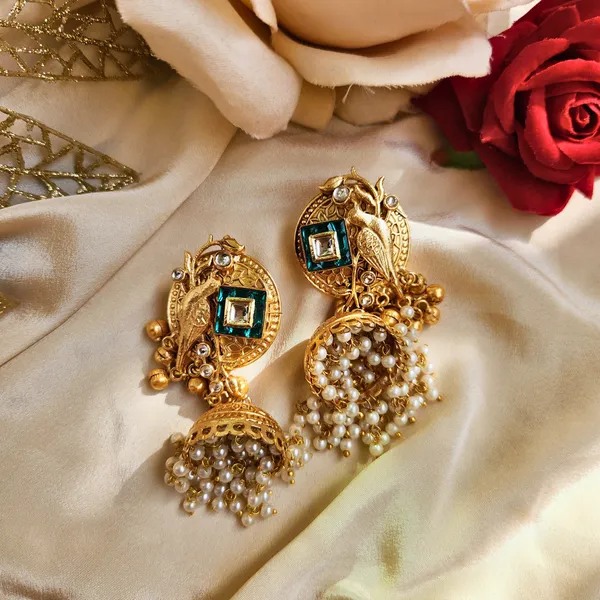 Gold_Alloy_With_Oxidised_Silver_Plating_Premium_Earrings_For_Women