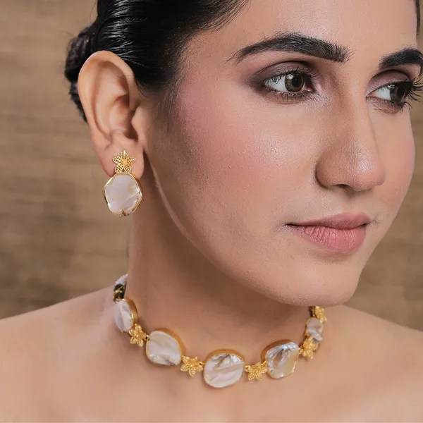 Gold__And__White_Alloy_With_Meenakari_Work_Premium_Necklace_For_Women