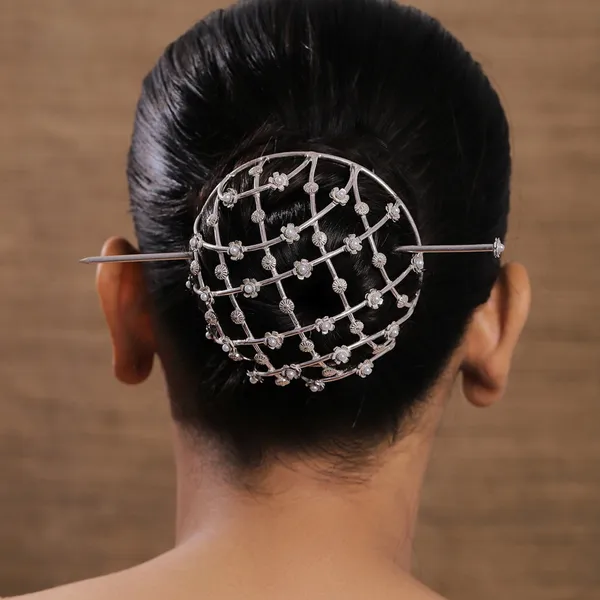 Silver_Alloy_With_Artificial_Pearls_Premium_Hair_Bun_Accessory_For_Women