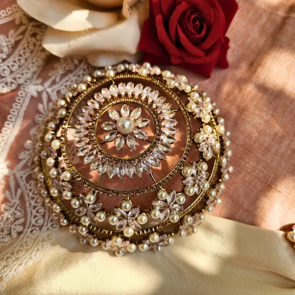 Antique_Gold_Brass_Premium_Hair_Bun_Accessory_For_Women