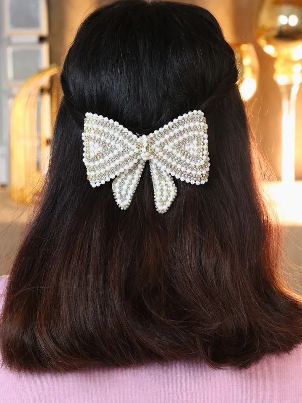 White_Ang_Grey_Alloy_Premium_Hair_Clip_For_Women