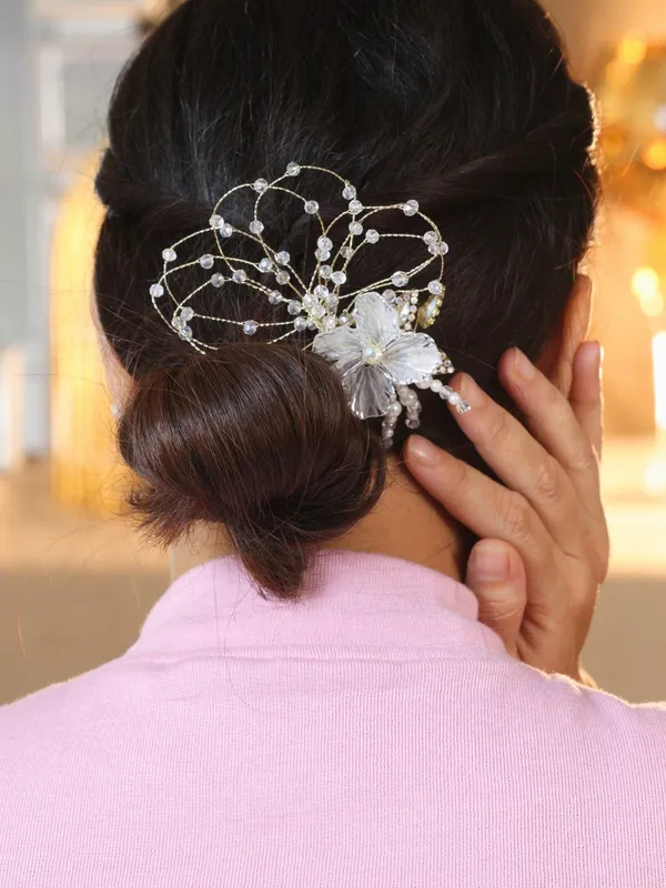 White_Alloy_With_Oxidised_Silver_Plating_Premium_Hair_Clip_For_Women