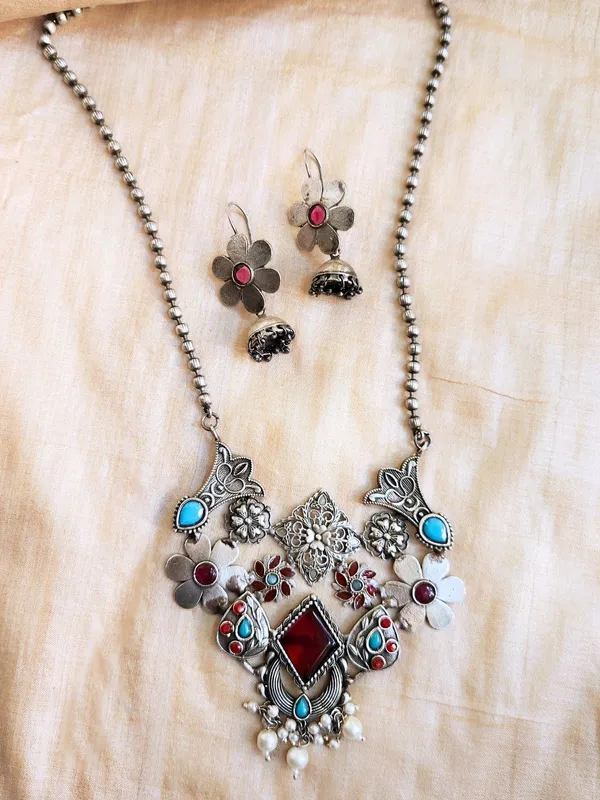 Silver_Alloy_With_Gold_Plating_Premium_Necklace_For_Women