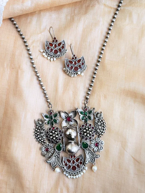 Silver_Alloy_With_Gold_Plating_Premium_Necklace_For_Women