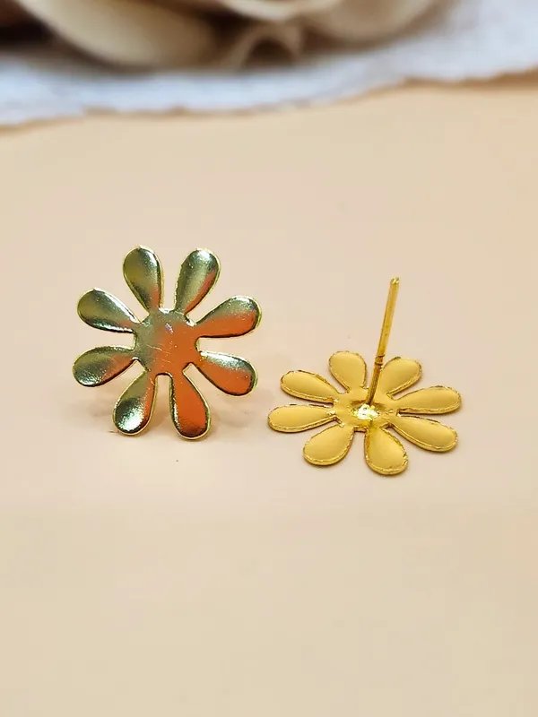 Gold_Alloy_With_Gold_Plating_Premium_Earrings_For_Women