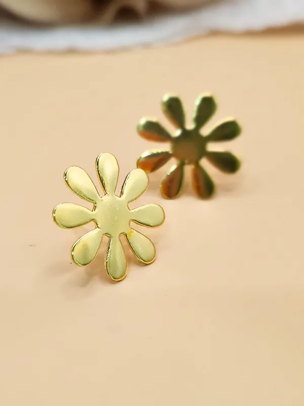 Gold_Alloy_With_Gold_Plating_Premium_Earrings_For_Women