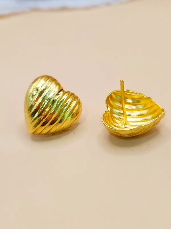 Gold_Alloy_With_Gold_Plating_Premium_Earrings_For_Women