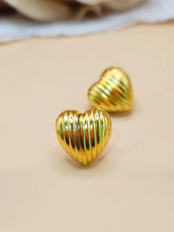 Gold_Alloy_With_Gold_Plating_Premium_Earrings_For_Women