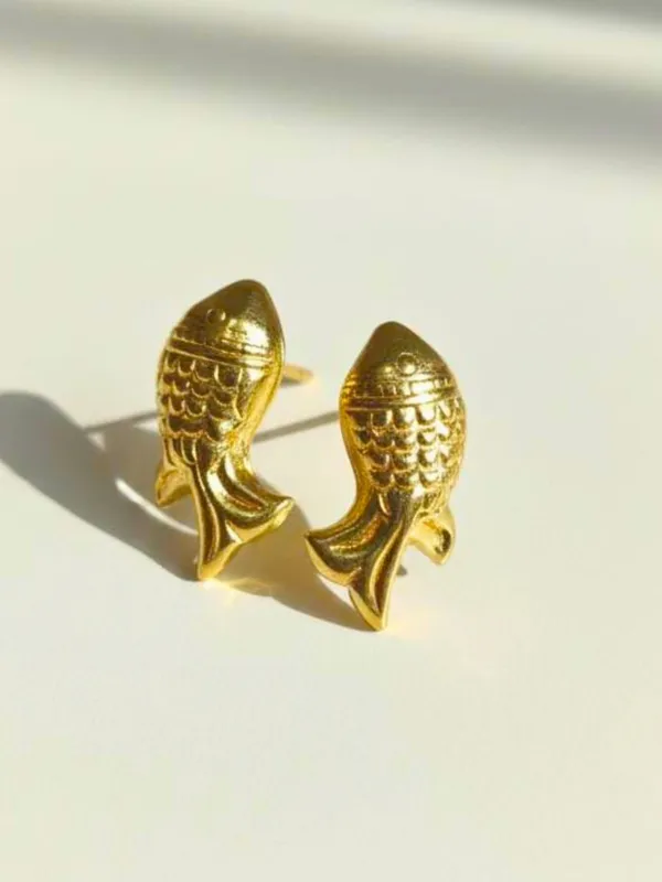 Gold_Alloy_With_Gold_Plating_Premium_Earrings_For_Women