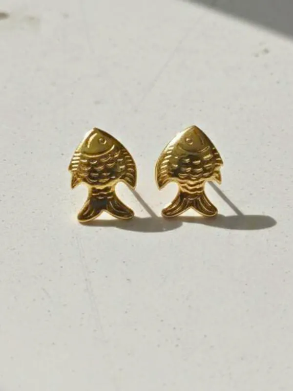 Gold_Alloy_With_Gold_Plating_Premium_Earrings_For_Women