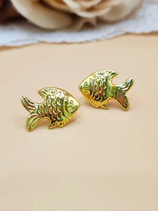 Gold_Alloy_With_Gold_Plating_Premium_Earrings_For_Women