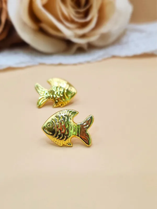Gold_Alloy_With_Gold_Plating_Premium_Earrings_For_Women