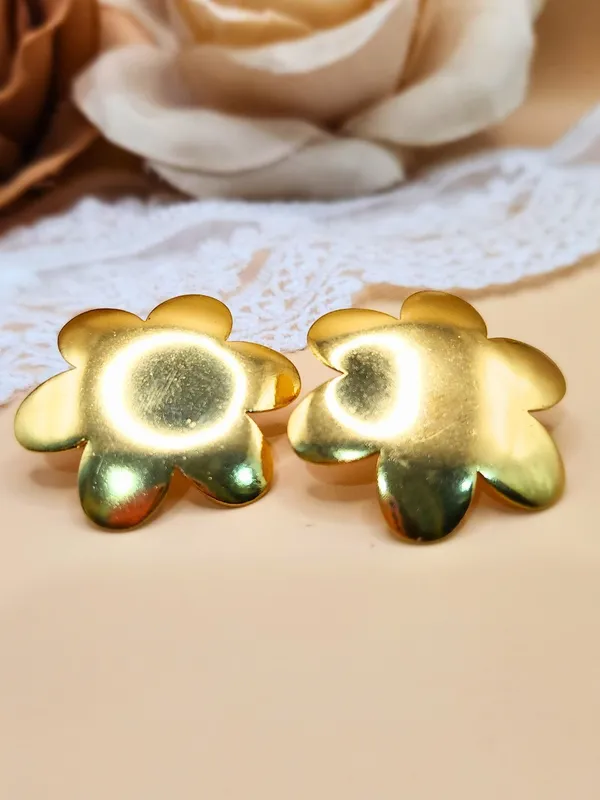 Gold_Alloy_With_Gold_Plating_Premium_Stud_Earrings_For_Women