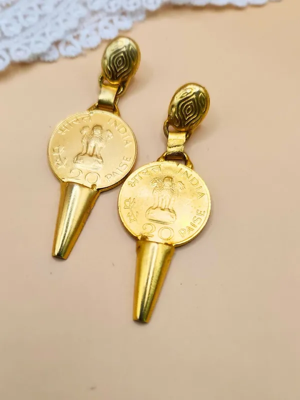 Gold_Alloy_With_Gold_Plating_Premium_Earrings_For_Women