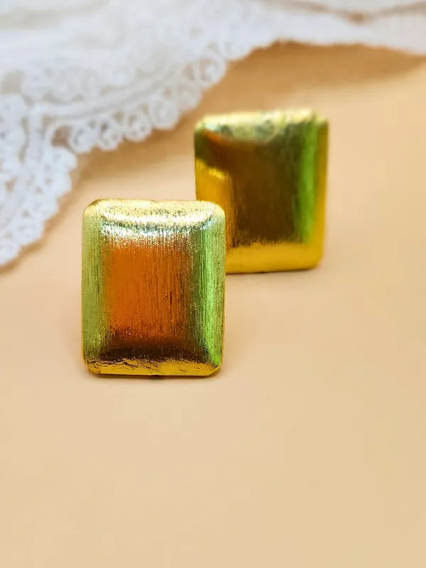 Gold_Alloy_With_Gold_Plating_Premium_Stud_Earrings_For_Women