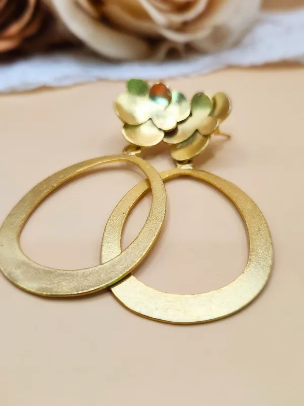 Gold_Alloy_With_Gold_Plating_Premium_Earrings_For_Women