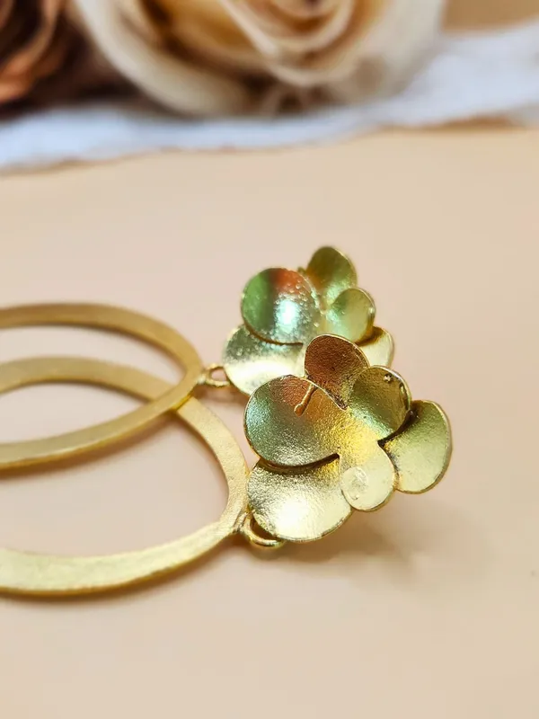 Gold_Alloy_With_Gold_Plating_Premium_Earrings_For_Women