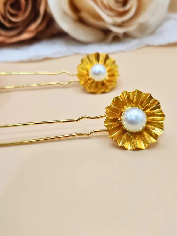 Gold_Alloy_Premium_Hair_Pins_For_Women