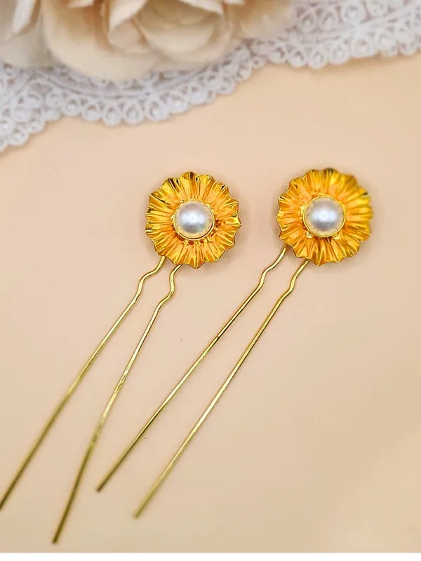 Gold_Alloy_Premium_Hair_Pins_For_Women