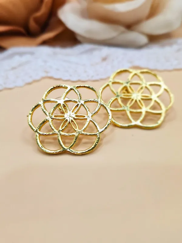 Gold_Alloy_With_Gold_Plating_Premium_Earrings_For_Women