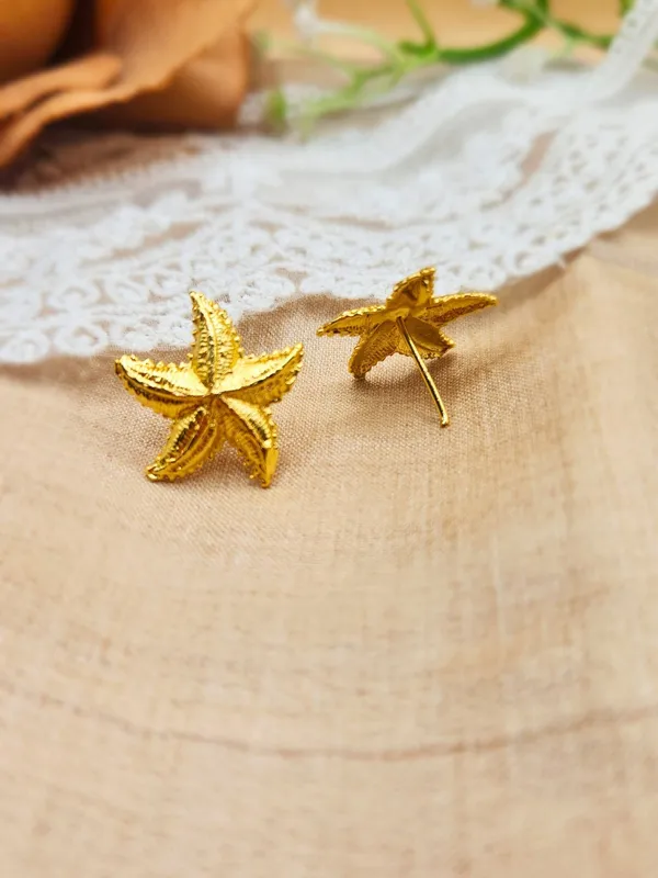 Gold_Alloy_With_Gold_Plating_Premium_Stud_Earrings_For_Women