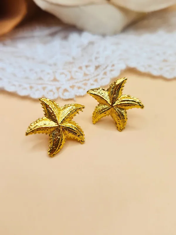 Gold_Alloy_With_Gold_Plating_Premium_Stud_Earrings_For_Women