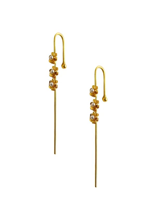 Gold_Alloy_With_Artificial_Pearls_Premium_Earcuff_For_Women
