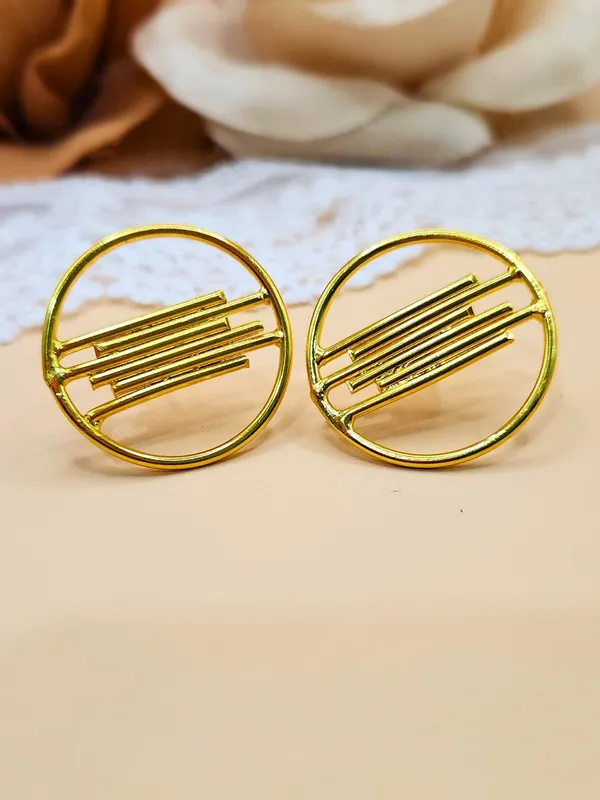 Gold_Alloy_With_Gold_Plating_Premium_Stud_Earrings_For_Women