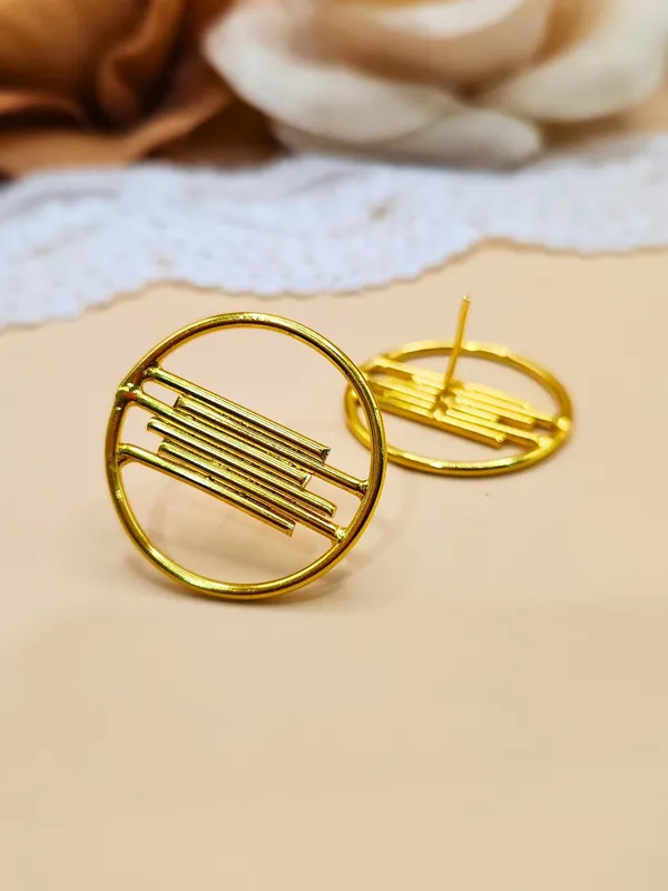 Gold_Alloy_With_Gold_Plating_Premium_Stud_Earrings_For_Women