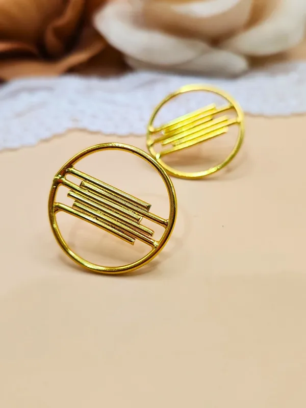 Gold_Alloy_With_Gold_Plating_Premium_Stud_Earrings_For_Women