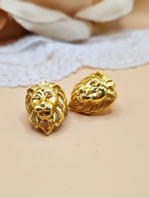 Gold_Alloy_With_Gold_Plating_Premium_Stud_Earrings_For_Women