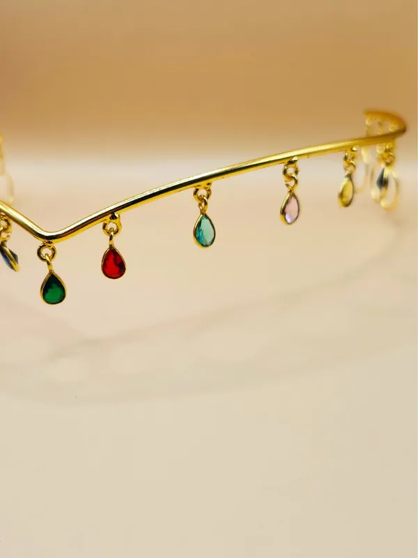 Gold_Alloy_With_Gold_Plating_Premium_Tiara_For_Women
